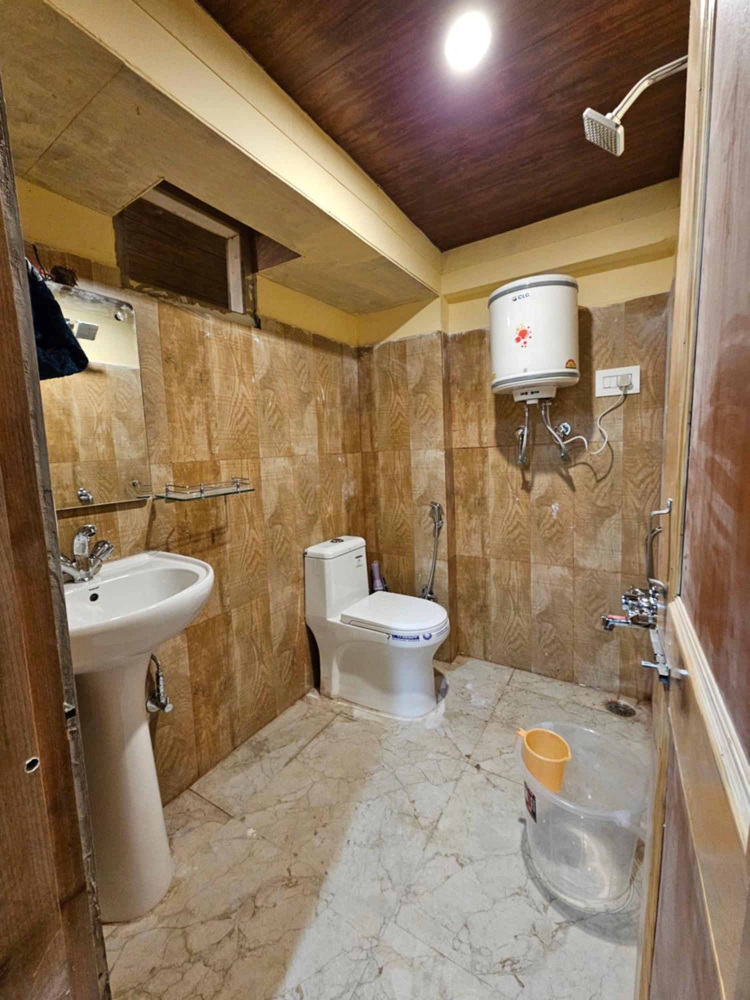 The Pineapple Home Manali  Ngoại thất bức ảnh