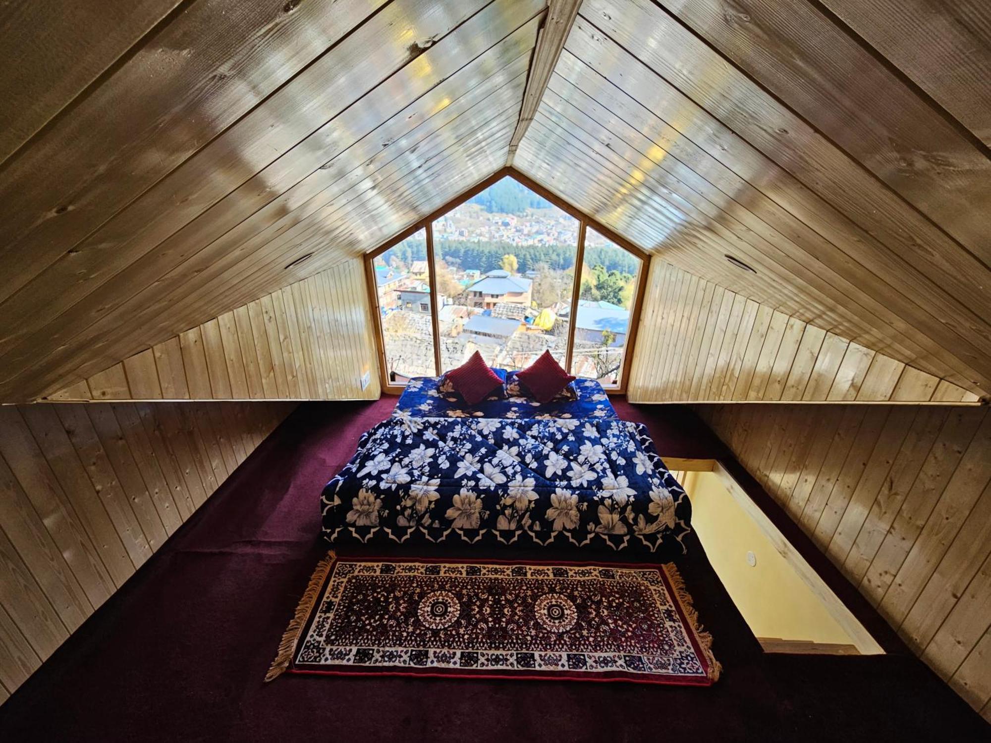 The Pineapple Home Manali  Ngoại thất bức ảnh